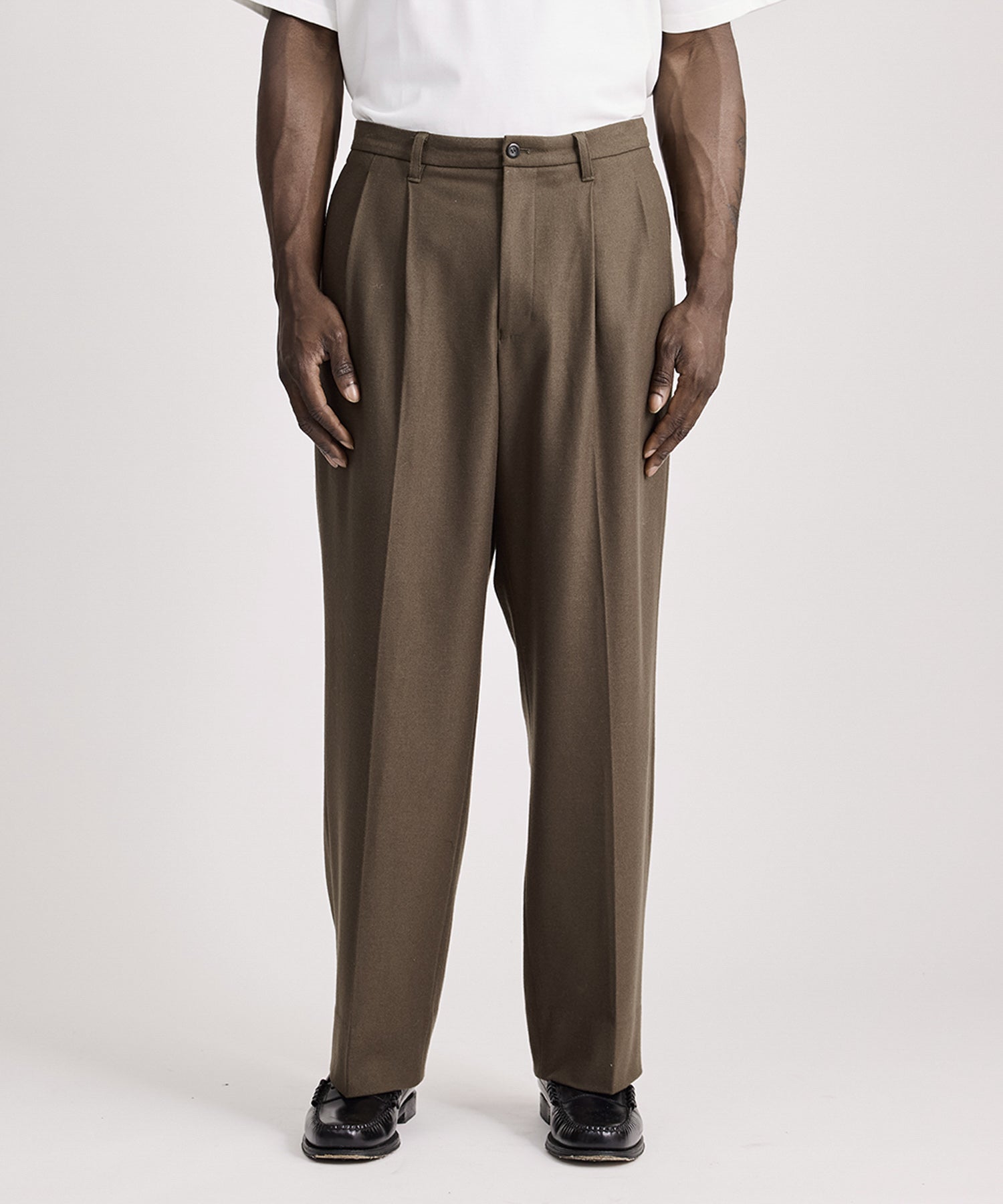 Saturdays NYC George Flannel Two Tuck Pant in Olive Green